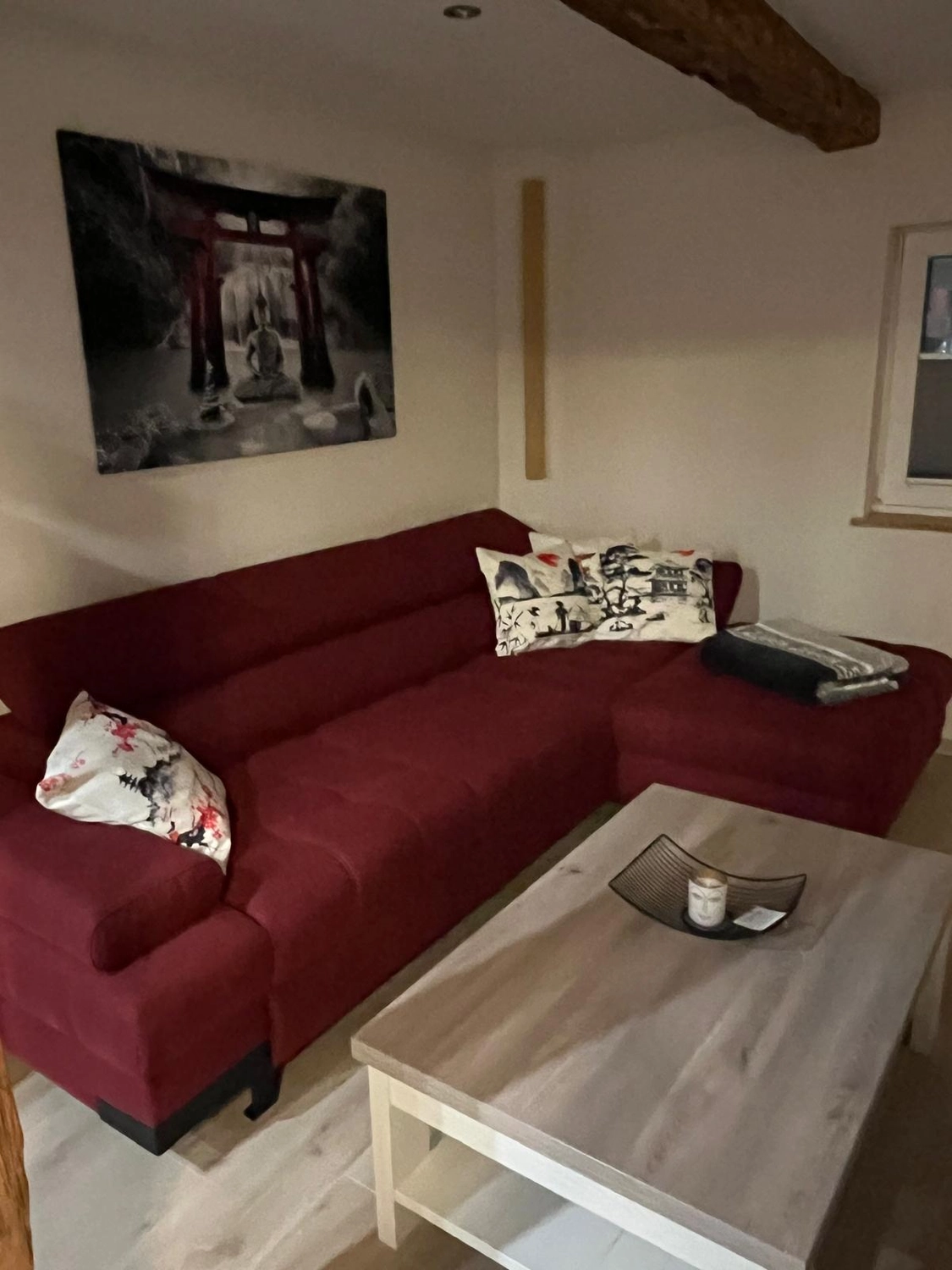 Ecklebe - Ferienwohnung - Wohnbereich mit Sofa